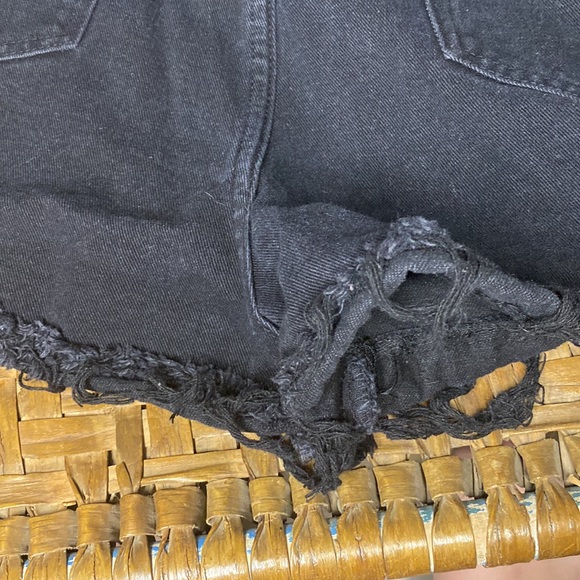 SHEIN Womens Black Jean Shorts - Picture 5 of 5
